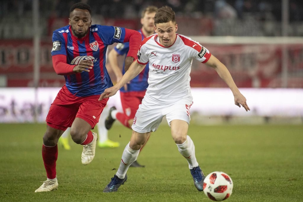 Abschied nach nur einer Saison: Moritz Heyer (r.) verlässt den HFC im Sommer ablösefrei.