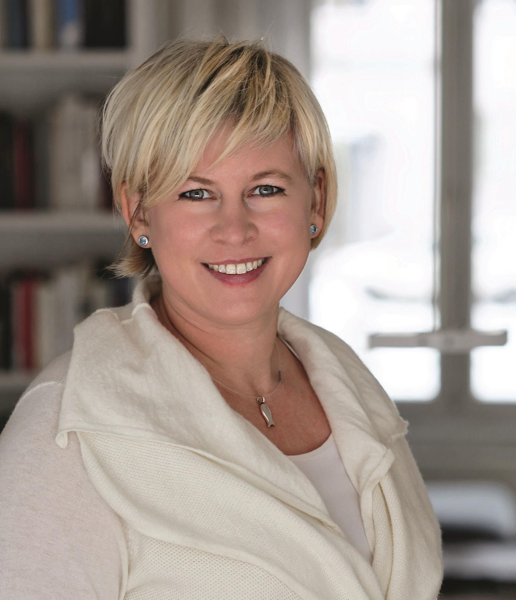 Sandra Roth hat ihr zweites Buch über das Leben mit ihrer schwer behinderten Tochter geschrieben.
