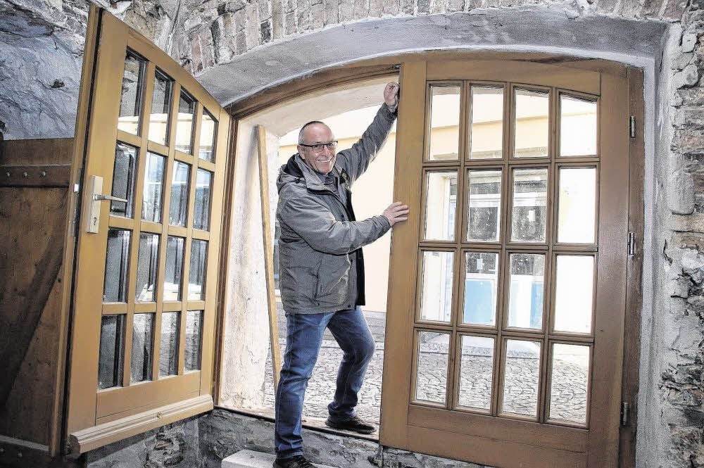 Steffen Geilert freut sich, dass der Franzosenturm, der an das Stadtmauergebäude grenzt, mittlerweile leer geräumt ist.