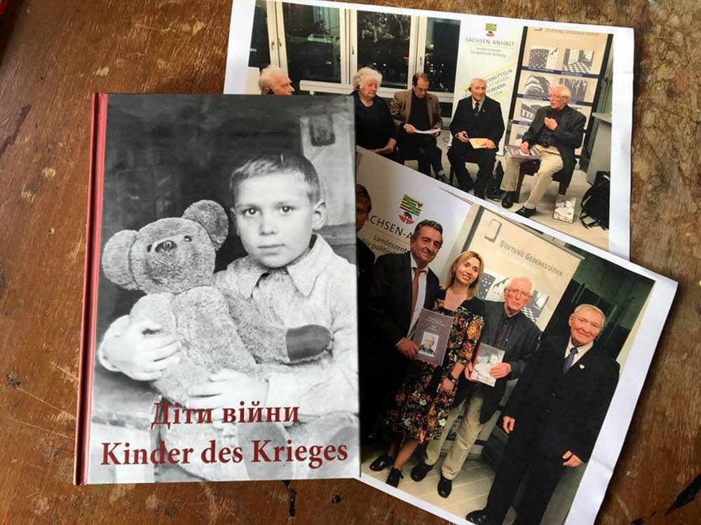 Das Buch „Kinder des Krieges“ wurde in Magdeburg präsentiert. Mit dabei waren Dietrich Genau aus Hoym und andere Zeitzeugen.