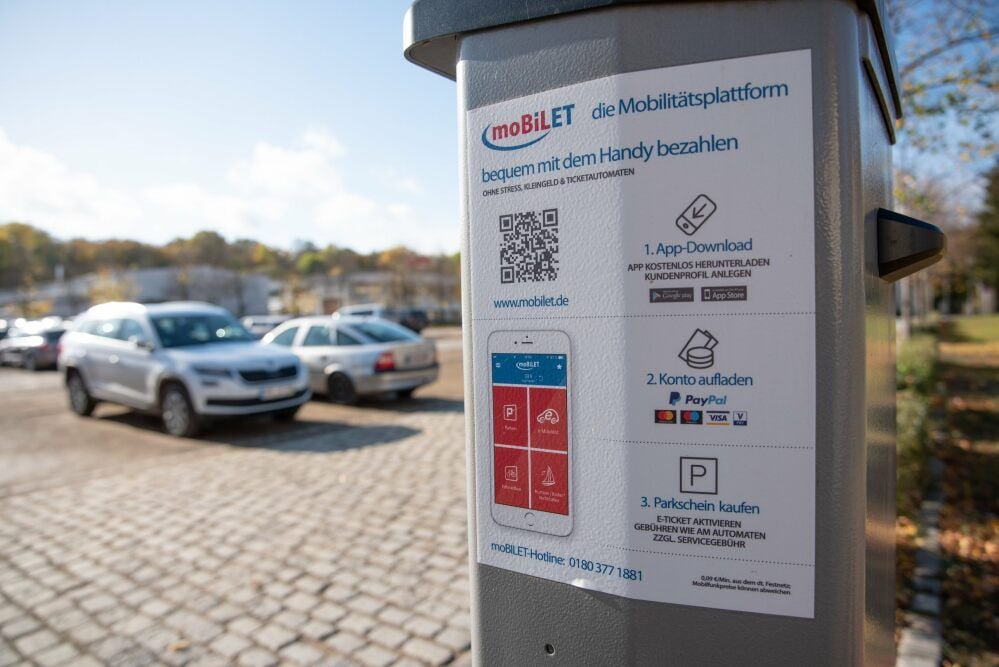 Handyparken: Wo und wie Autofahrer Parkscheine per App, SMS oder