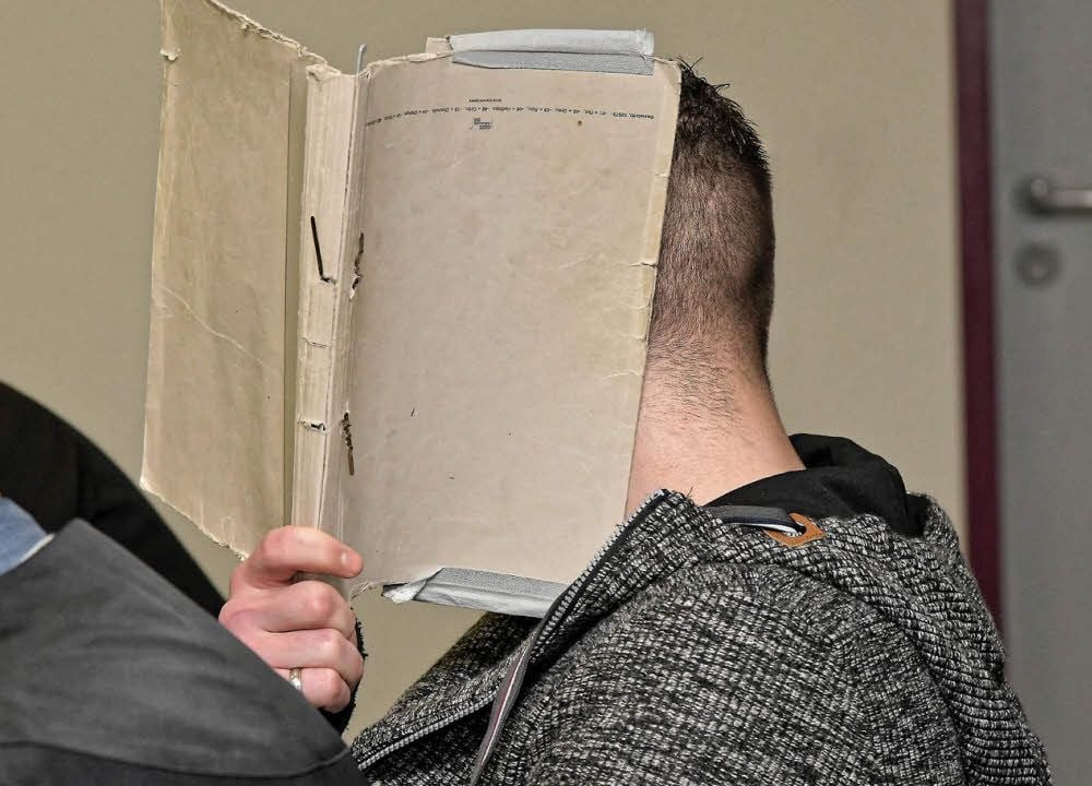 Der Angeklagte Sebastian F. am 16. Verhandlungstag vor dem Landgericht in Dessau.