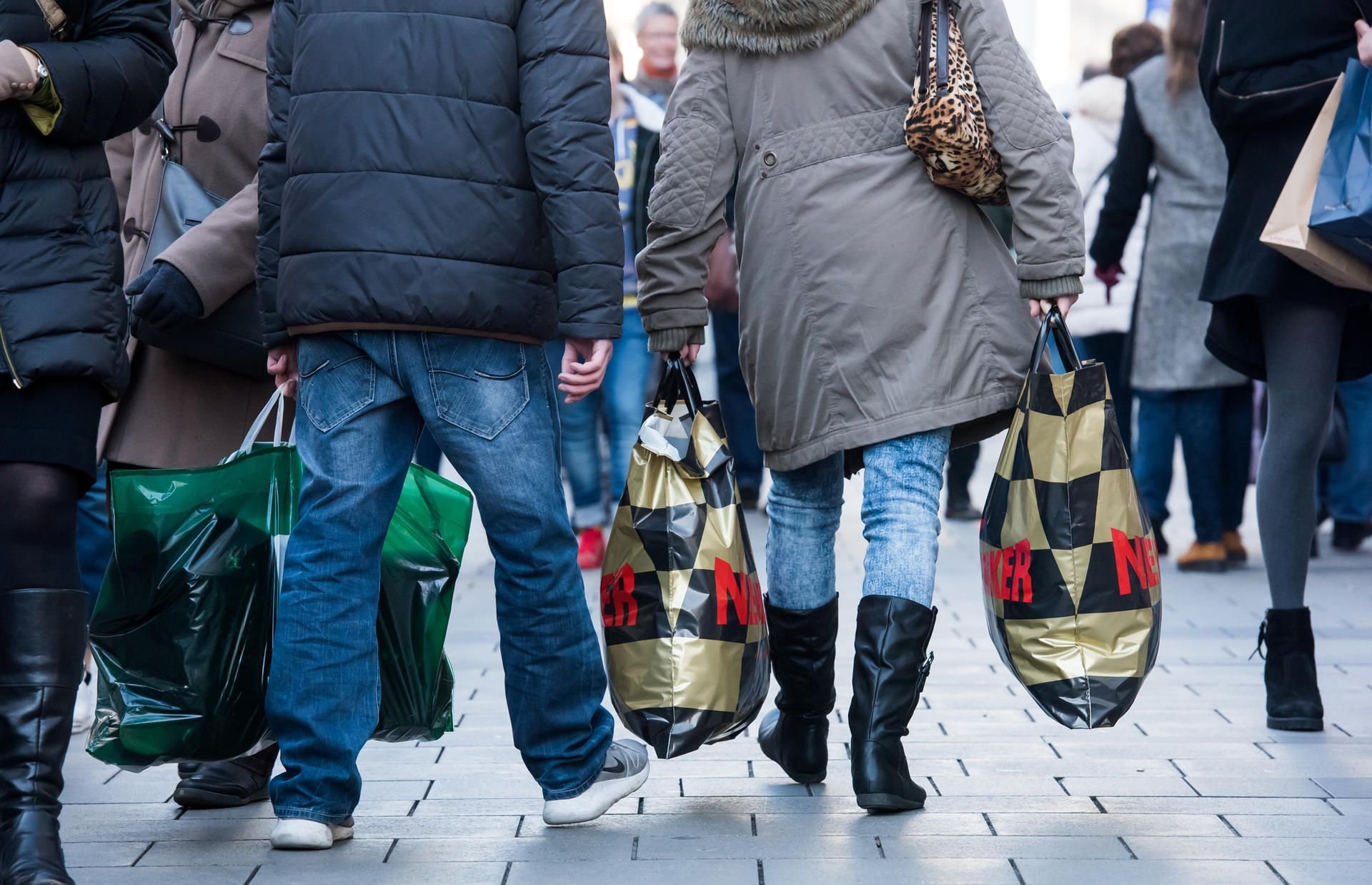 Immer mehr: 40 Prozent der weiblichen Befragten gaben für eine Studie an, sie shoppten oft, obwohl sie eigentlich nichts brauchen.