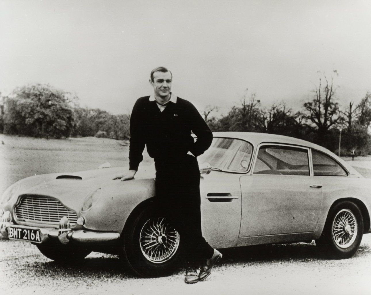 Sean Connery und sein Aston Martin DB5 sind bis heute Kult.