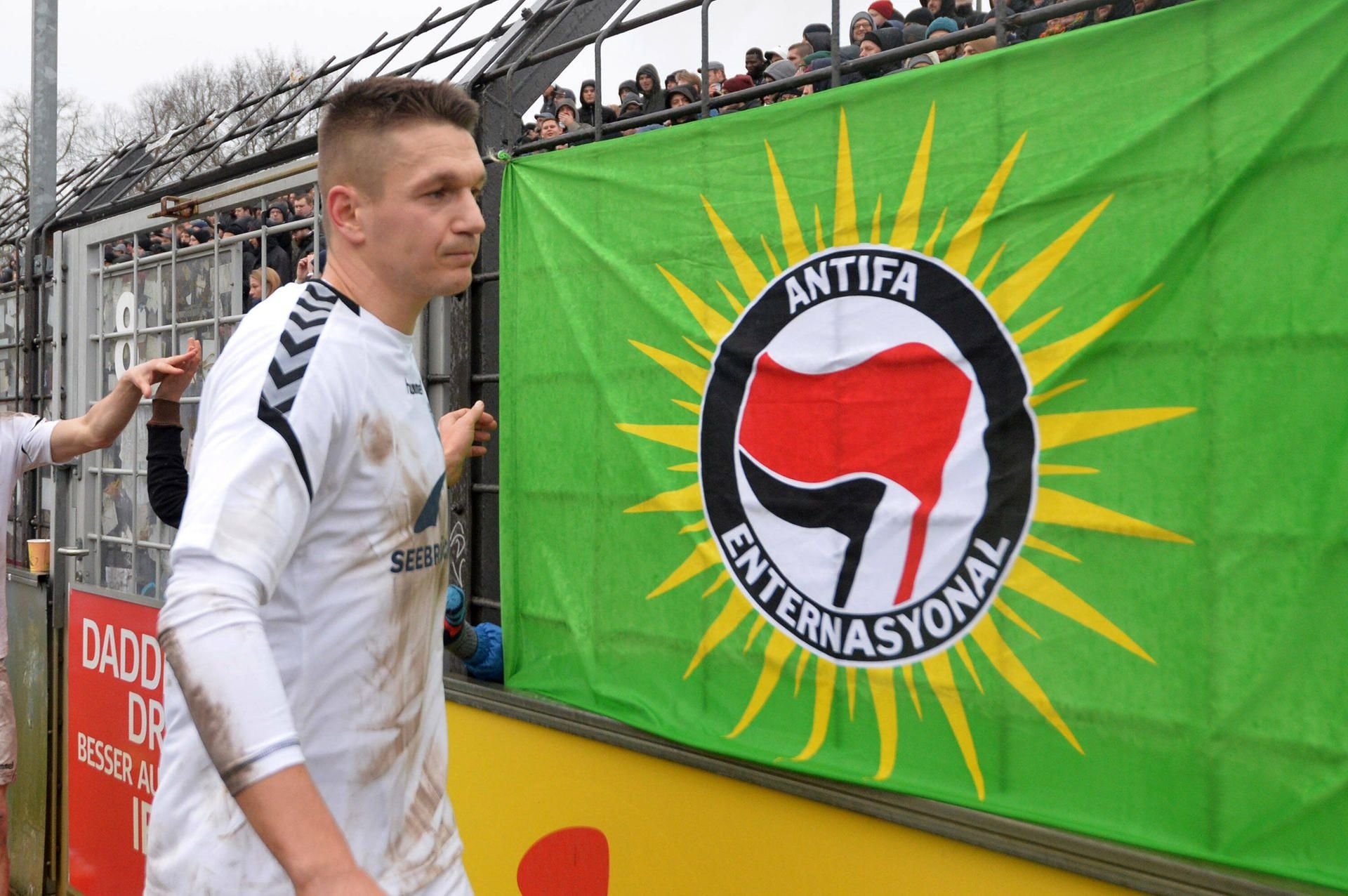Daniel Frahn spielt wieder für seinen Heimatverein SV Babelsberg. Und die Fanszene diskutiert die Rückkehr des Stürmers kontrovers.