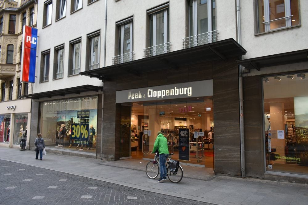 Peek & Cloppenburg in der Leipziger Straße in Halle. (Archivbild)