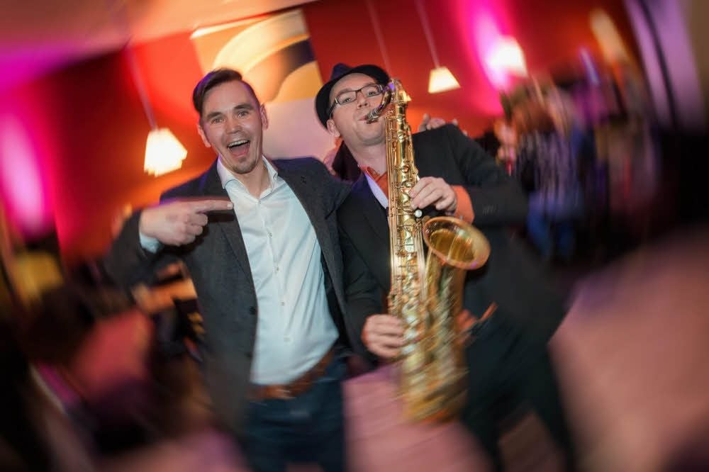 Veranstalter Mathias Nobel hatte einen Saxofonisten engagiert.