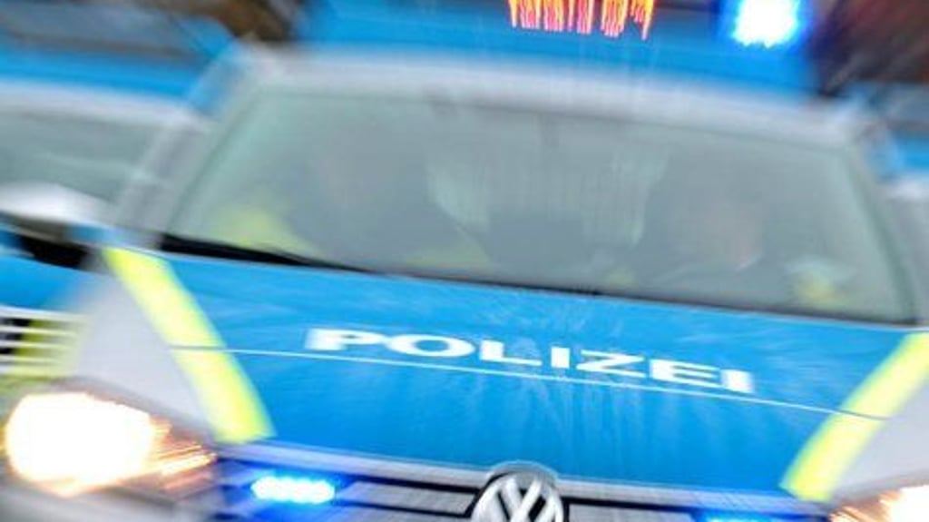 Der Sachschaden am Fahrzeug war gering und wird auf 150 Euro geschätzt.