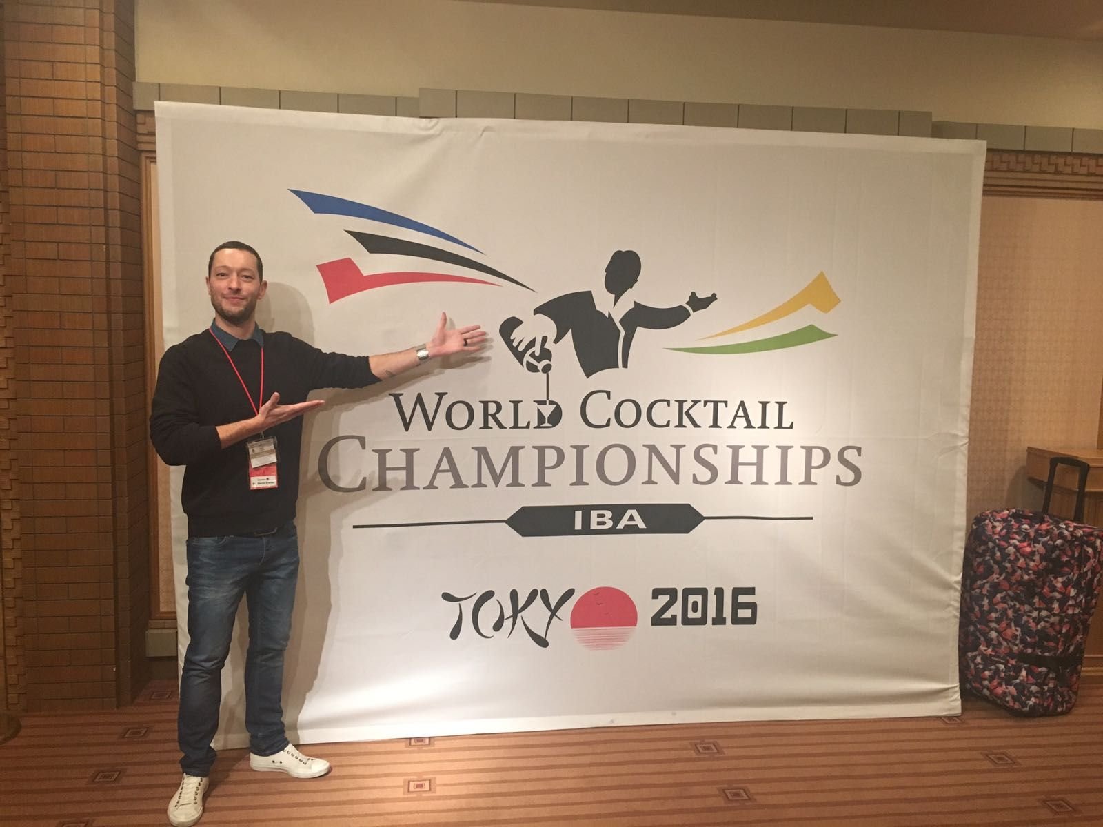 Der Wittenberger Barkeeper Martin Kramer nimmt derzeit als zweifacher Deutscher Cocktailmeister an den Weltmeisterschaften in Tokio/Japan teil.