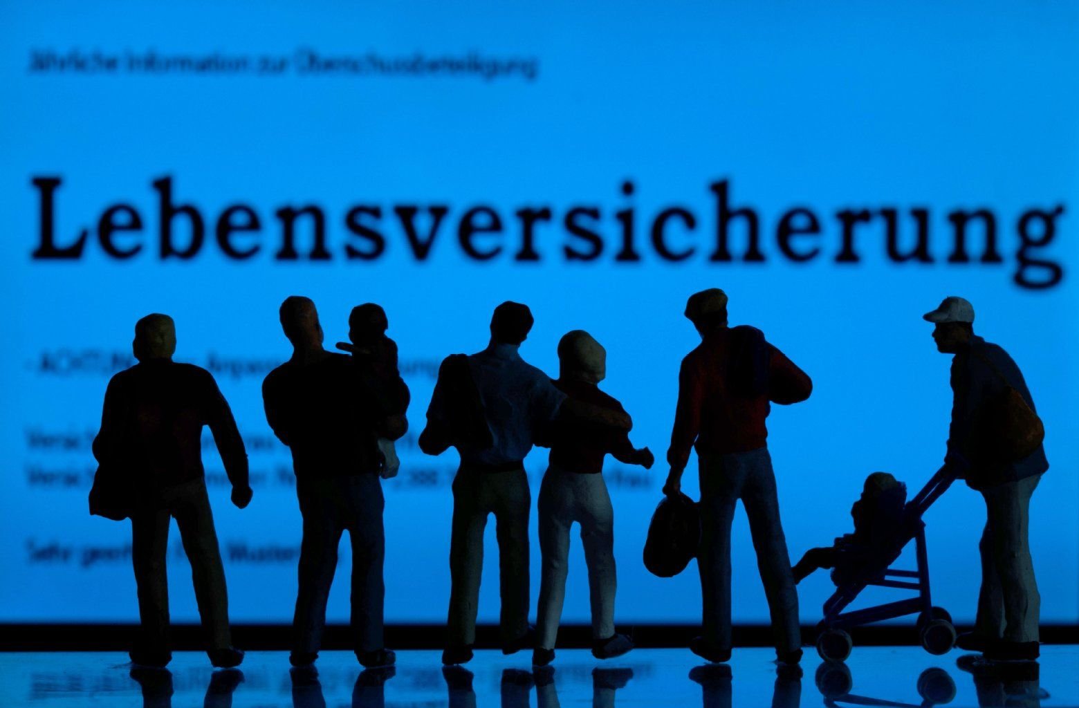 Die Lebensversicherer leiden unter niedrigen Zinsen – deshalb können viele Unternehmen ihre Zinsversprechen nicht mehr einhalten.