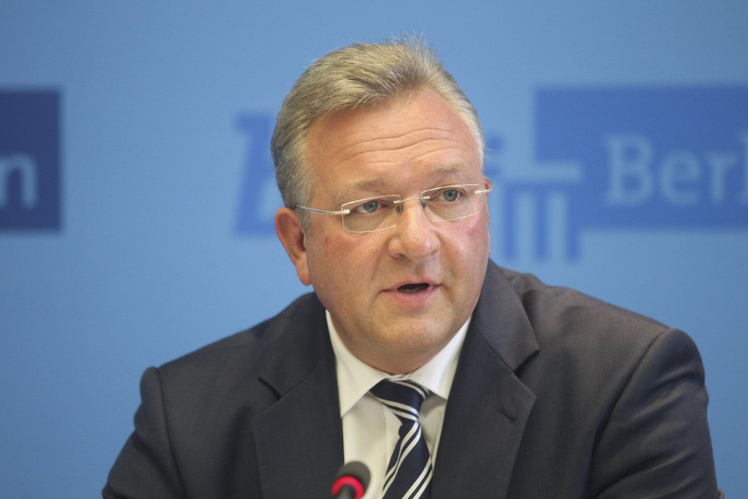 Frank Henkel (CDU), Innensenator von Berlin.