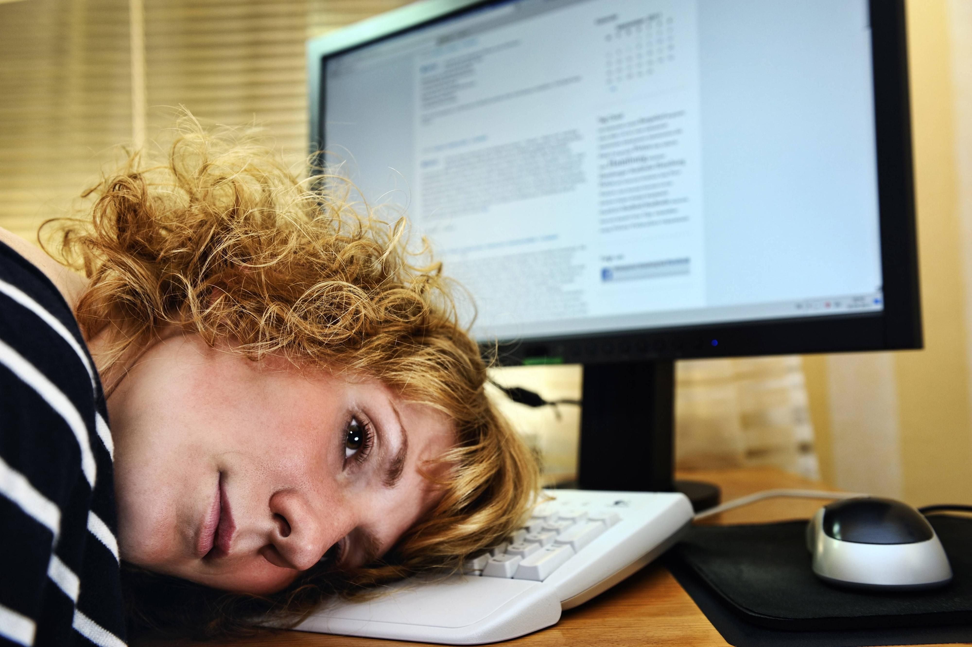 Manche stecken Stress recht locker weg, andere bekommen ein Burn-out. Was davor schützt, lässt sich trainieren. Manchmal braucht man aber einfach professionelle Hilfe.