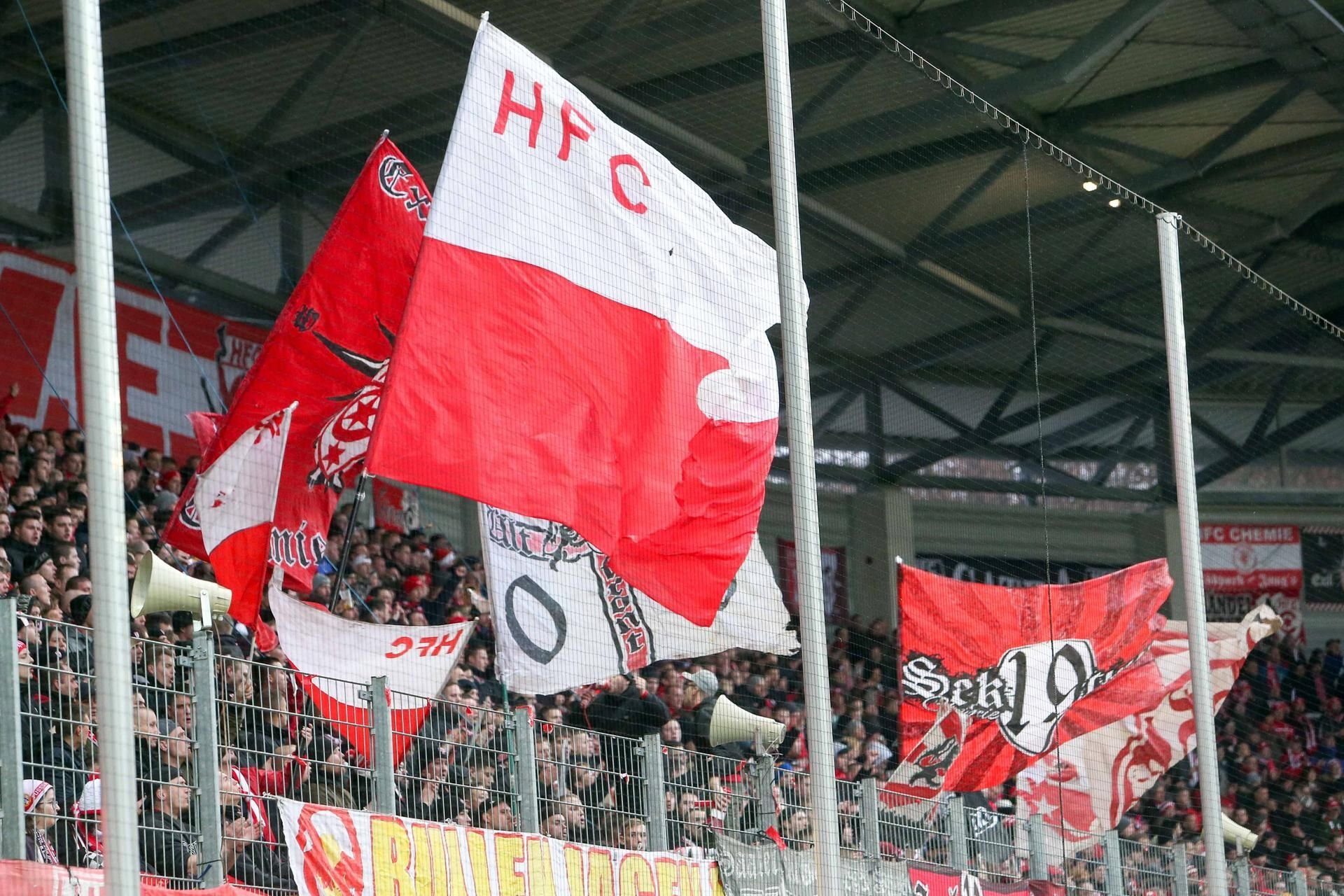 HFC-Fans wollen nicht zum Spiel nach Rostock am 18. März reisen und rufen zum Boykott auf. (Archivbild)