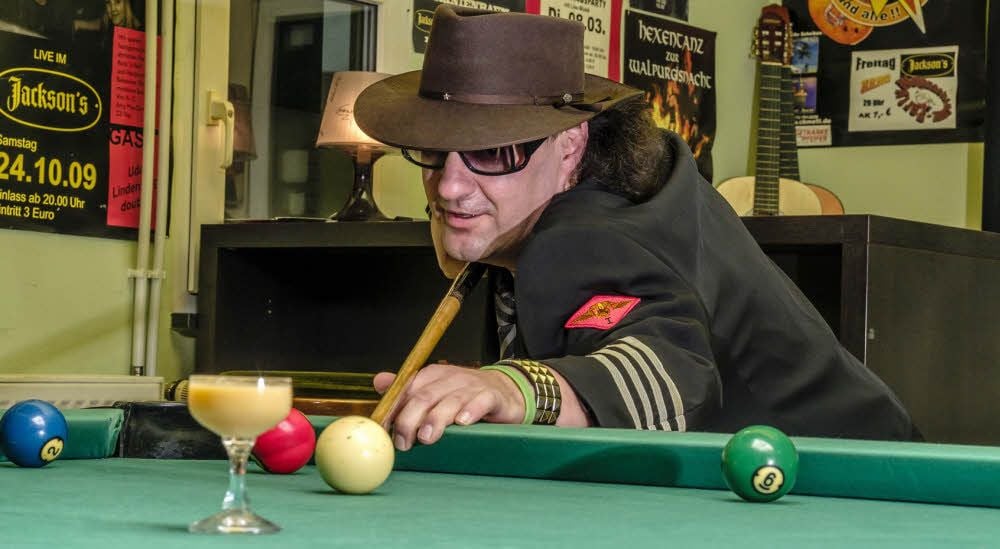 „Mister Panik“ Sirko Sobiechowski tritt als Udo-Double in ganz Deutschland auf.