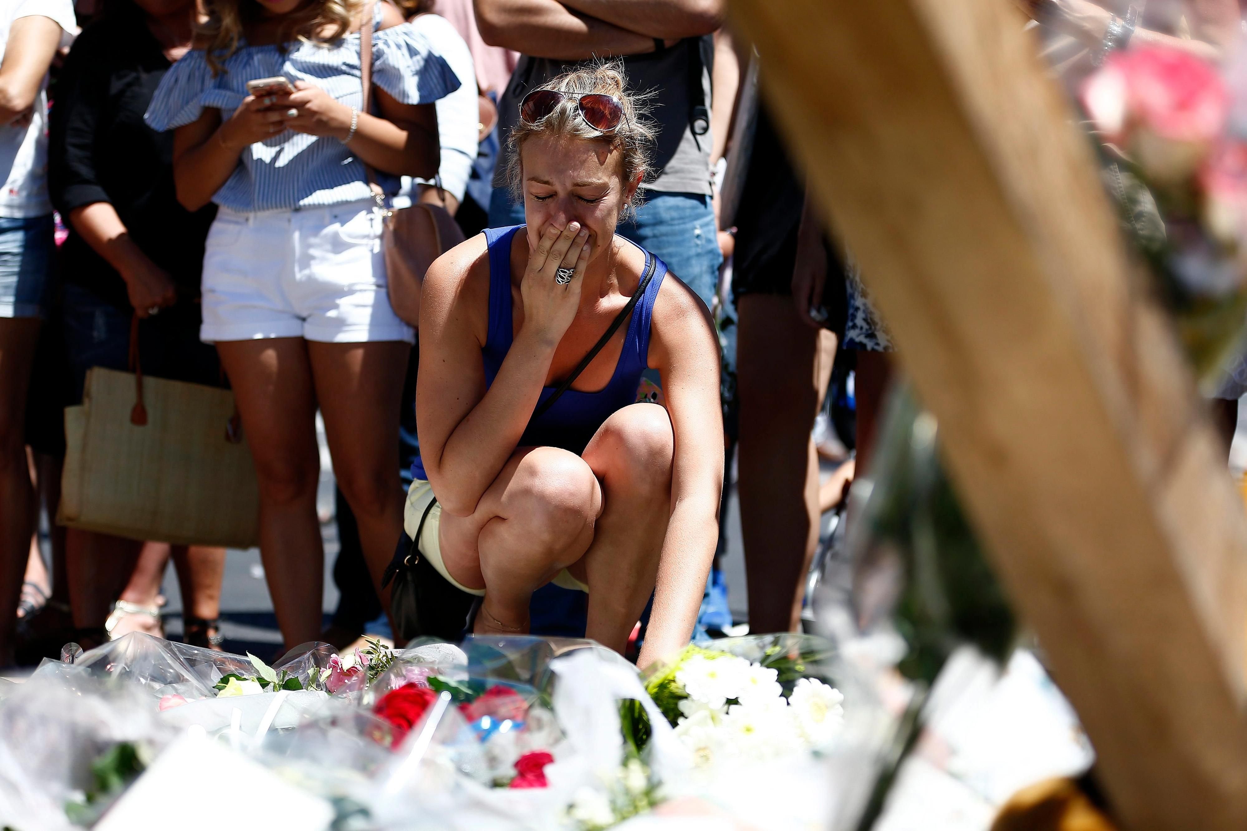 In Nizza herrschen Trauer und Entsetzen. Ein Attentäter macht am Nationalfeiertag einen Lastwagen zur Waffe.