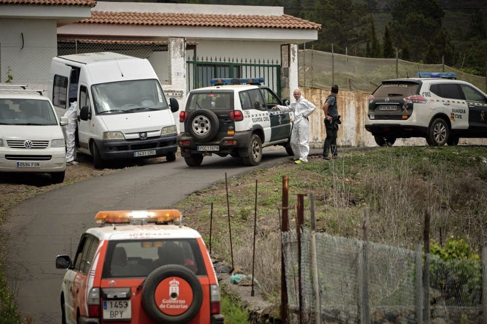 In einer Höhle in der Nähe der Gemeinde Adeje auf Teneriffa sind eine Hallenserin und ihr Sohn tot aufgefunden wurden. Die Guardia Civil ermittelte.