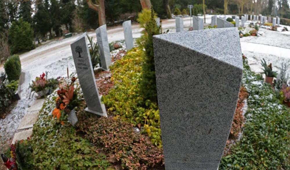 Mehr Parkplätze und eine neue Toilettenanlage - in den Friedhof Schmidtmannstraße in Aschersleben soll 2019 kräftig investiert werden.