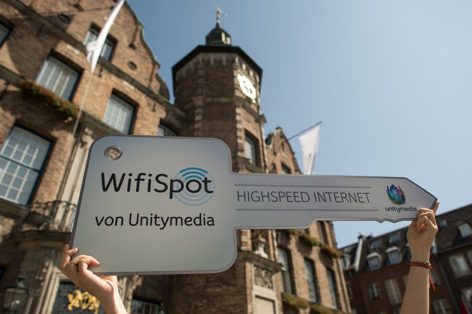 Unitymedia will die 100 größten Städte in NRW, Hessen und Baden-Württemberg bis Ende des Jahres mit kostenlosem WLAN versorgen.