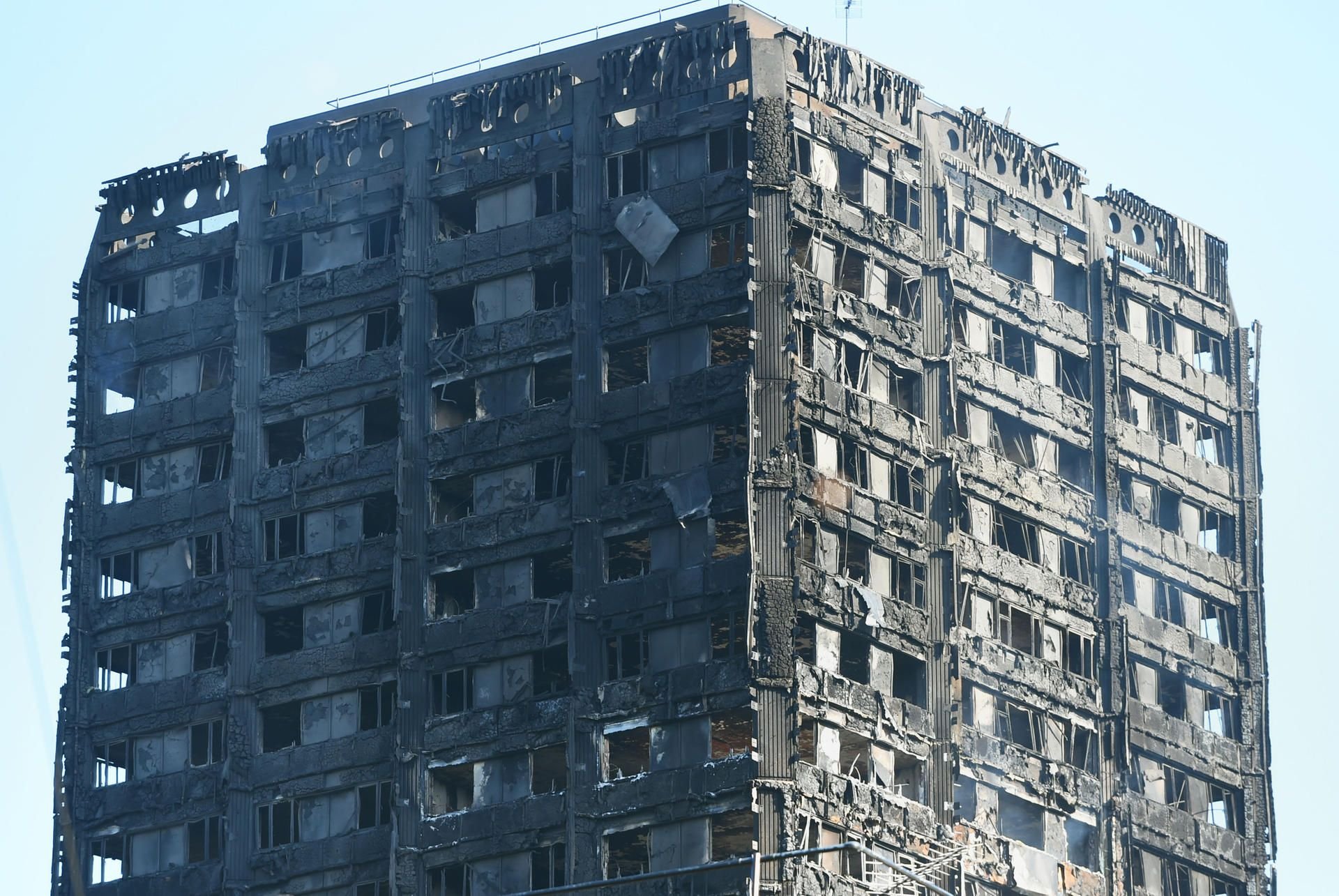 Der ausgebrannte Grenfell Tower in London