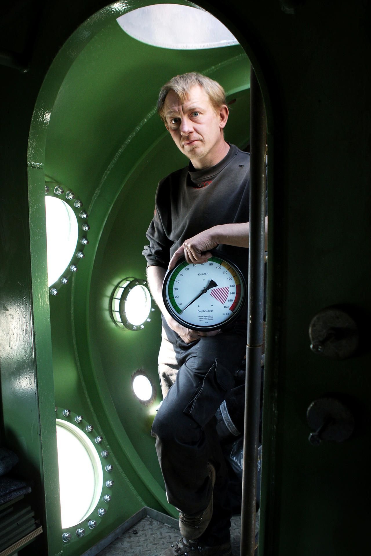 Der Däne Peter Madsen 2008 in Kopenhagen (Dänemark) in seinem U-Boot „Nautilus“.