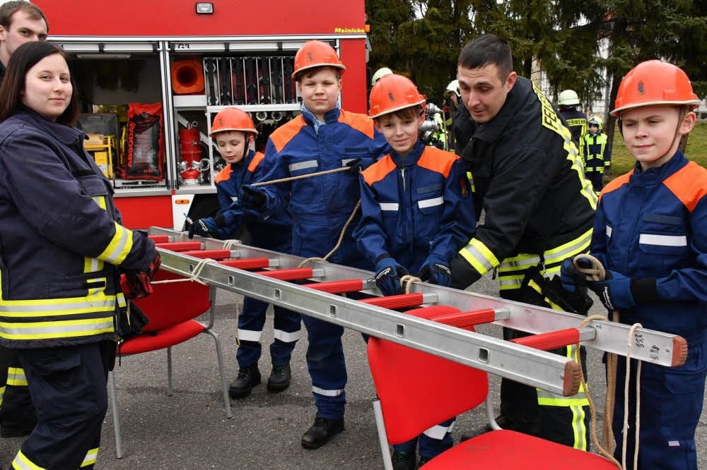 Ganz stark: der Volkstedter Feuerwehrnachwuchs