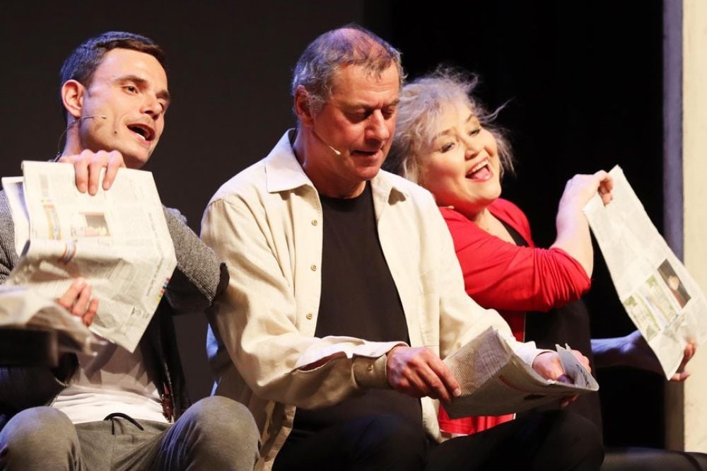 Hannes Sell, Jürgen Stegmann und Birgit Schaller von der „Herkuleskeule“ beim Eröffnungsprogramm.