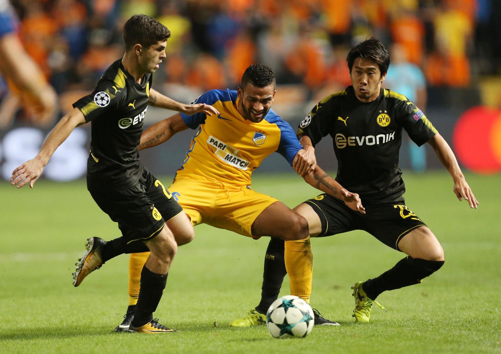 Szene aus dem Hinspiel zwischen Apoel Nikosia und Borussia Dortmund.
