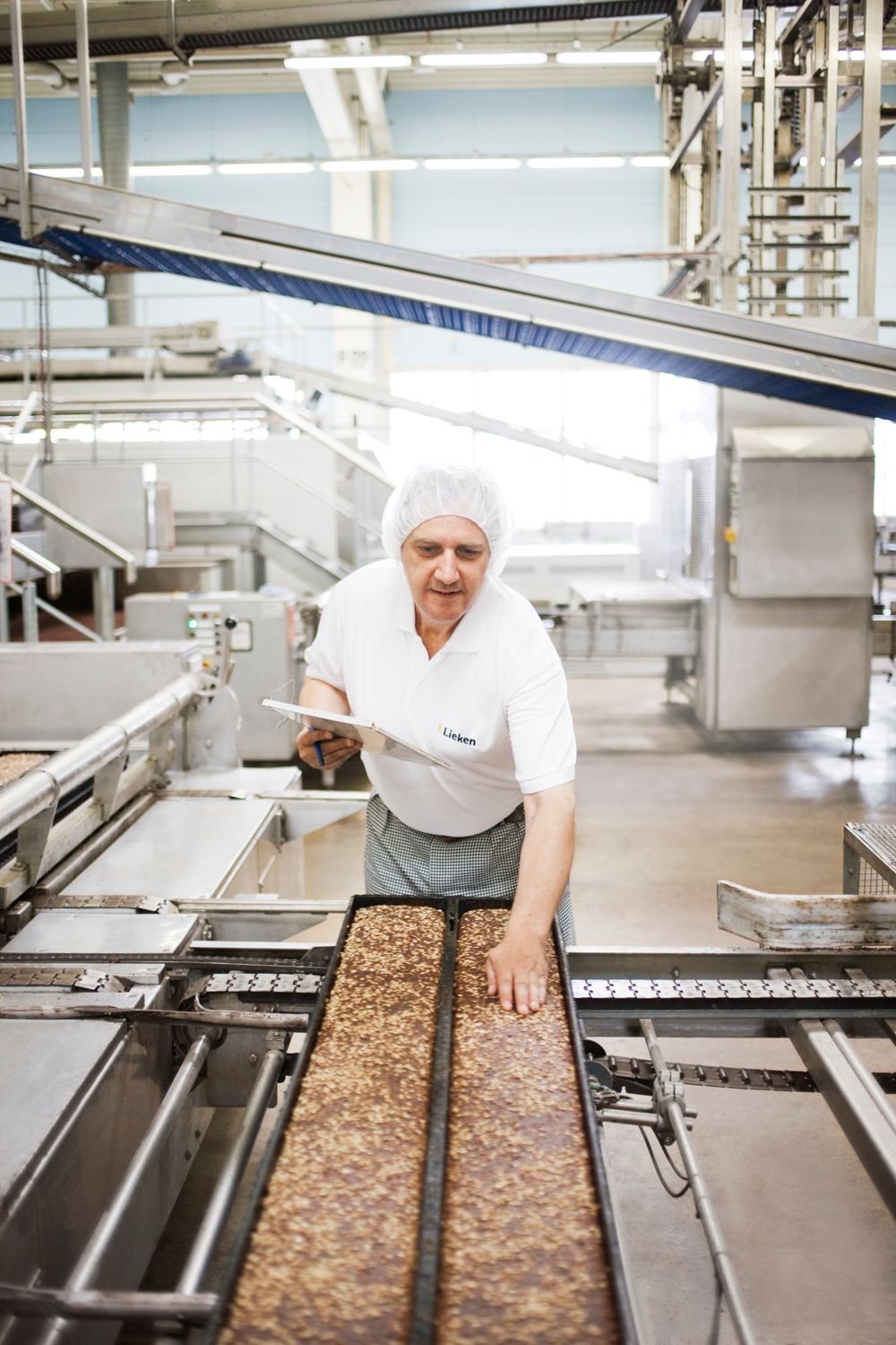 Großbäckereien von Lieken sind stark automatisiert.