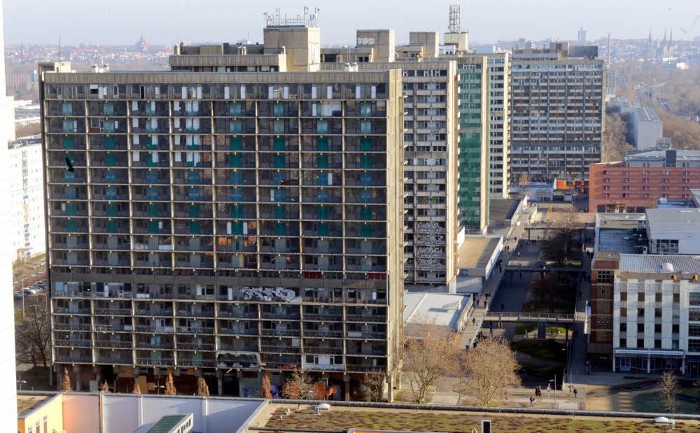 Hochhausscheiben in Halle-Neustadt: Verwaltung statt Verfall – lautet der Plan der Stadt