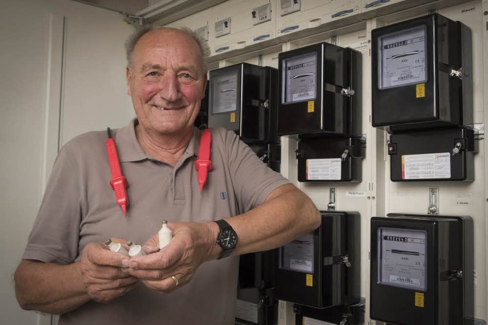 Fast 40 Jahre lang ging Elektroinstallateurmeister Wolfram Eitel durch dasselbe Werktor.