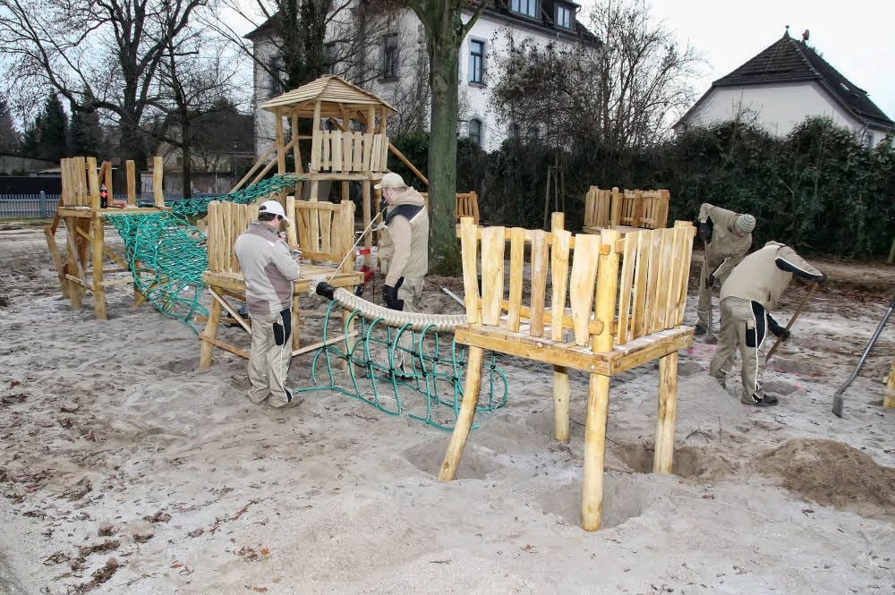 Der Spielplatz an der Sangerhäuser Marienanlage ist fast fertig