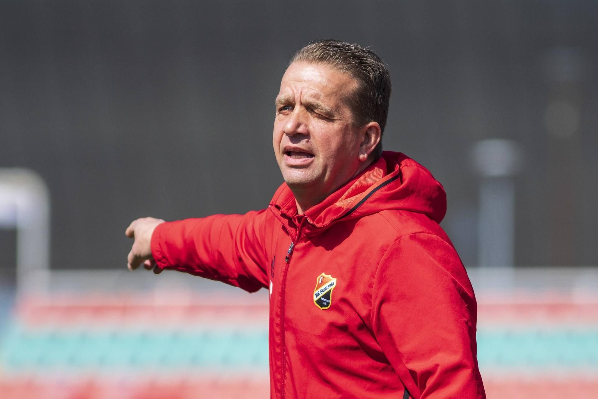 Halberstadts Sportdirektor Andreas Petersen spricht von einer „Schmutzkampagne“ des SV Babelsberg.