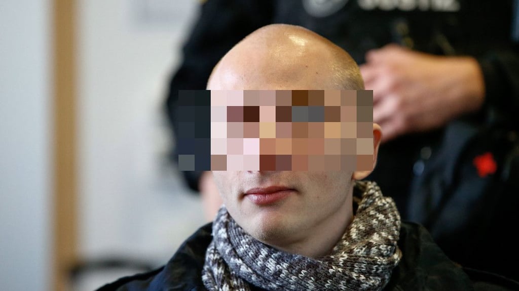 Stephan B. filmte seine Taten und stellte sie per Livestream ins Netz. Auf der Plattform Telegram verbreiteten sich noch vor der Festnahme des Attentäters Videos und Bilder der Tat.