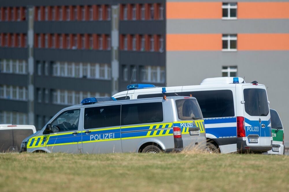 Die Auseinandersetzung zwischen den Wachleuten und dem Asylbewerber habt zu einem Polizeieinsatz wie diesem in der Zast geführt.