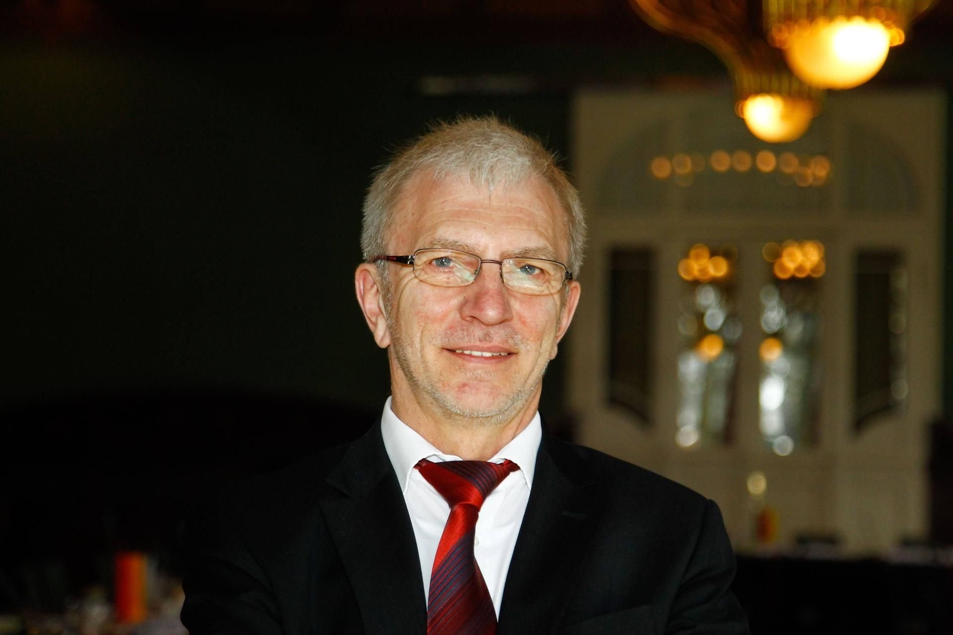 Der ehemalige Sozialminister Norbert Bischoff. (Archivbild)