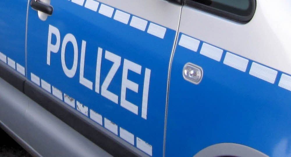 Ein Dienstfahrzeug der Polizei