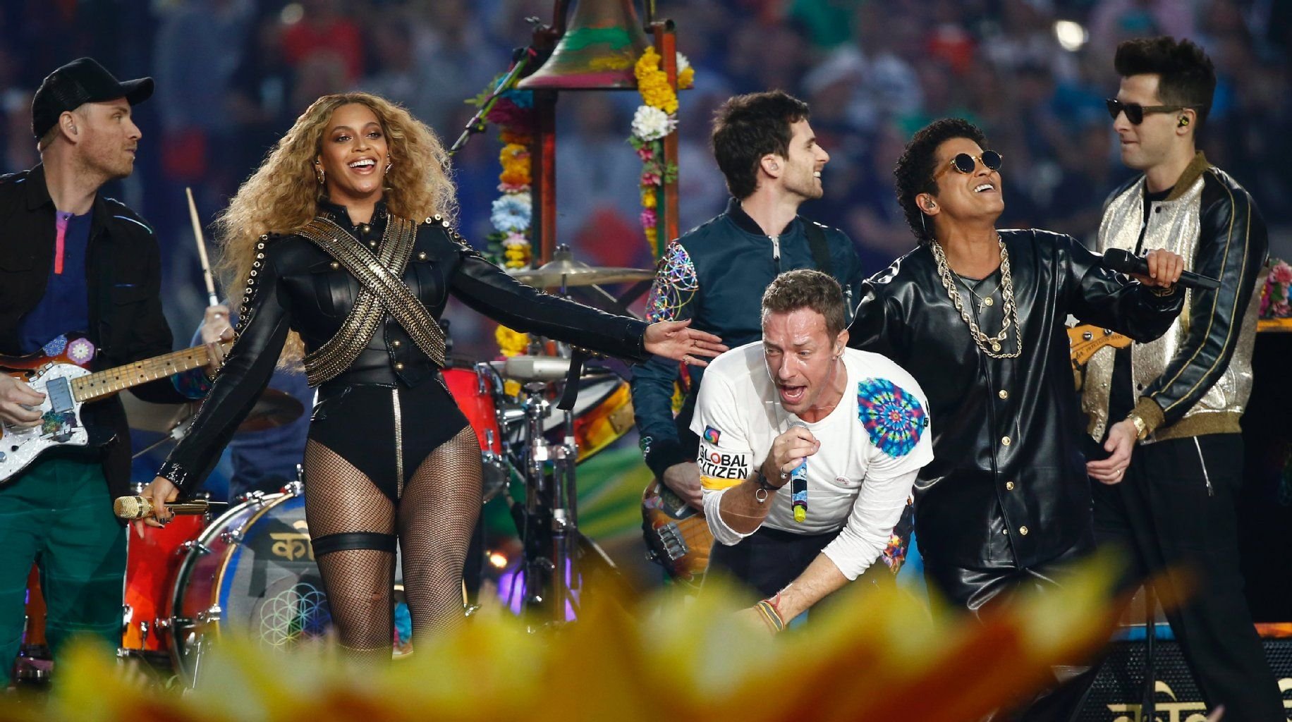 Beyoncé. Chris Martin von Coldplay und Bruno Mars während der Halbzeitshow.