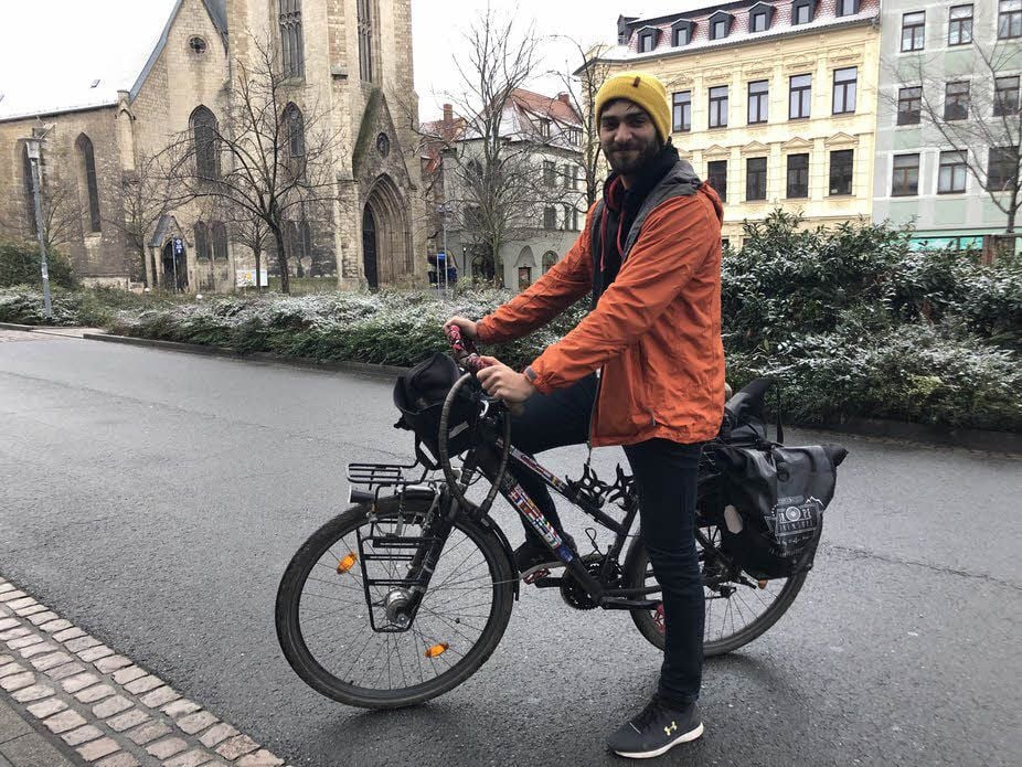 Stefan Aue bereitet sich auf eine Radtour durch Europa vor. Auf dem Trip will er Geld für den Kampf gegen Blutkrebs sammeln.