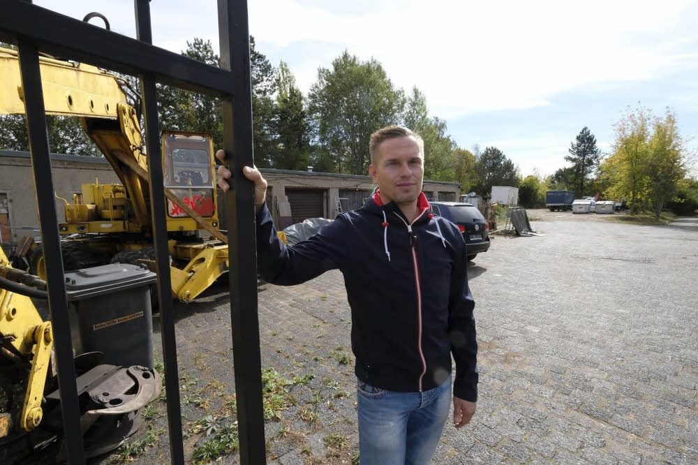 Andreas Hopfe gehört ein Teilstück des früheren Orgacid-Werks in Ammendorf. Der Bauunternehmer vermietet hier Flächen.