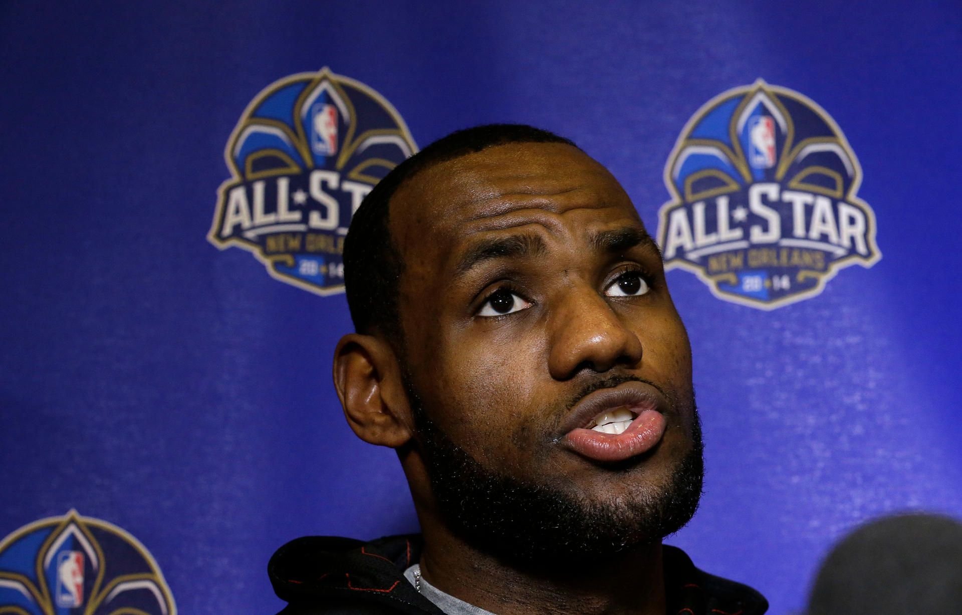 LeBron James bekam mit fast 1,9 Millionen Votes die meisten aller Profis und zieht mit seiner 13. Allstar-Game-Teilnahme mit Dirk Nowitzki gleich.