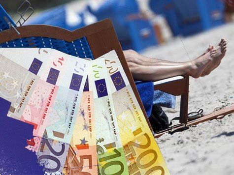 Manche Reisekosten entdeckt man erst, wenn man längst am Strand liegt