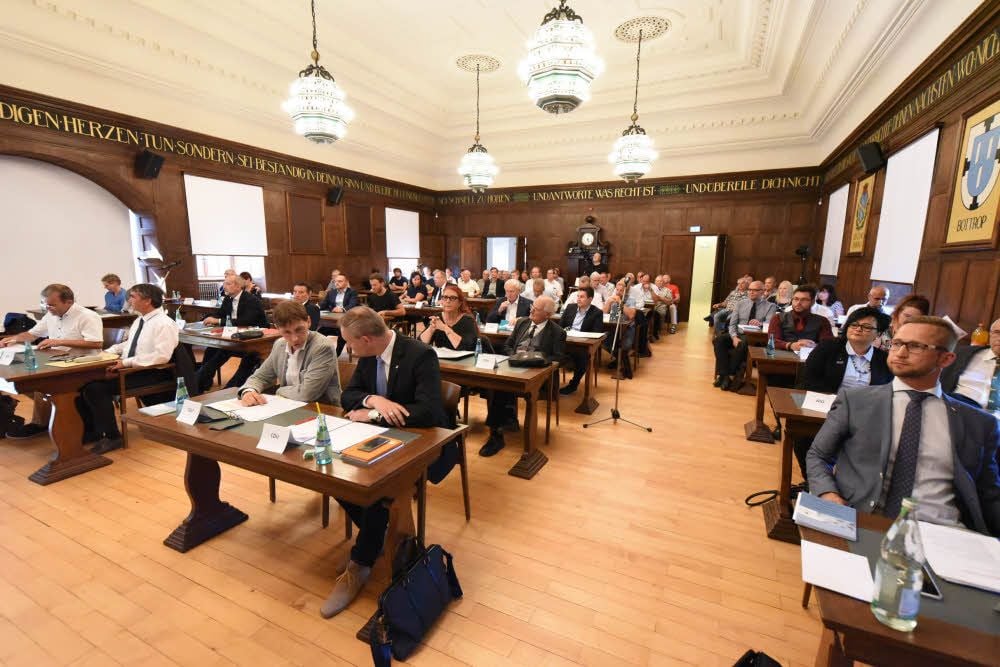 Mit etwas Erstaunen hat der stadtbekannte Bäckermeister Thomas Rahaus, das bei der Kommunalwahl gewonnene Mandat für den Merseburger Stadtrat, doch nicht angenommen hat.
