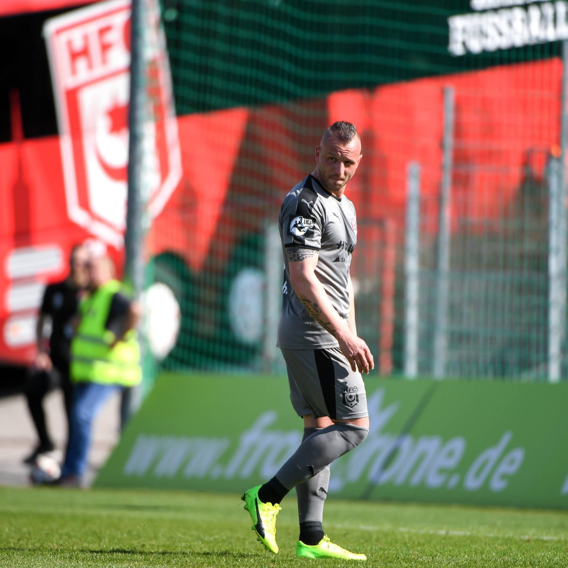 Toni Lindenhahn hatte im Spiel bei der SpVgg Unterhaching die Rote Karte gesehen.