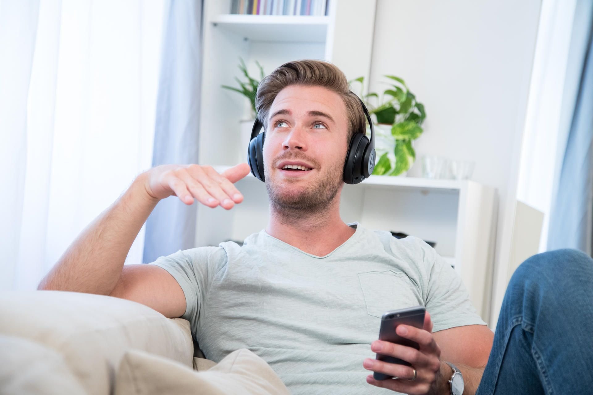 Streaming-Dienste bieten oft eine große Musikauswahl.