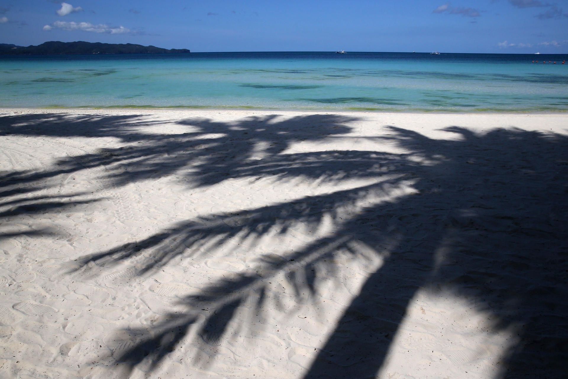 Die bei Urlaubern beliebte philippinische Insel Boracay ist wieder für Touristen geöffnet.