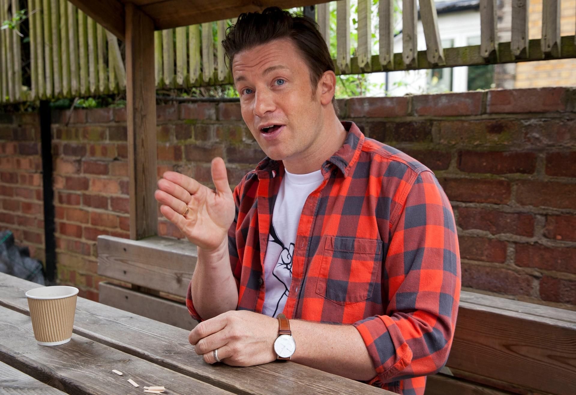 Jamie Oliver will die vom Brand betroffenen Londoner unterstützen.