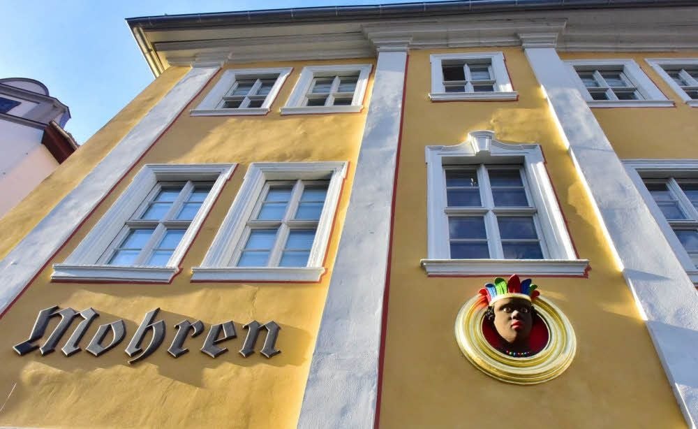 Optisch bleibt die Fassade trotzdem ein Hingucker am Markt.