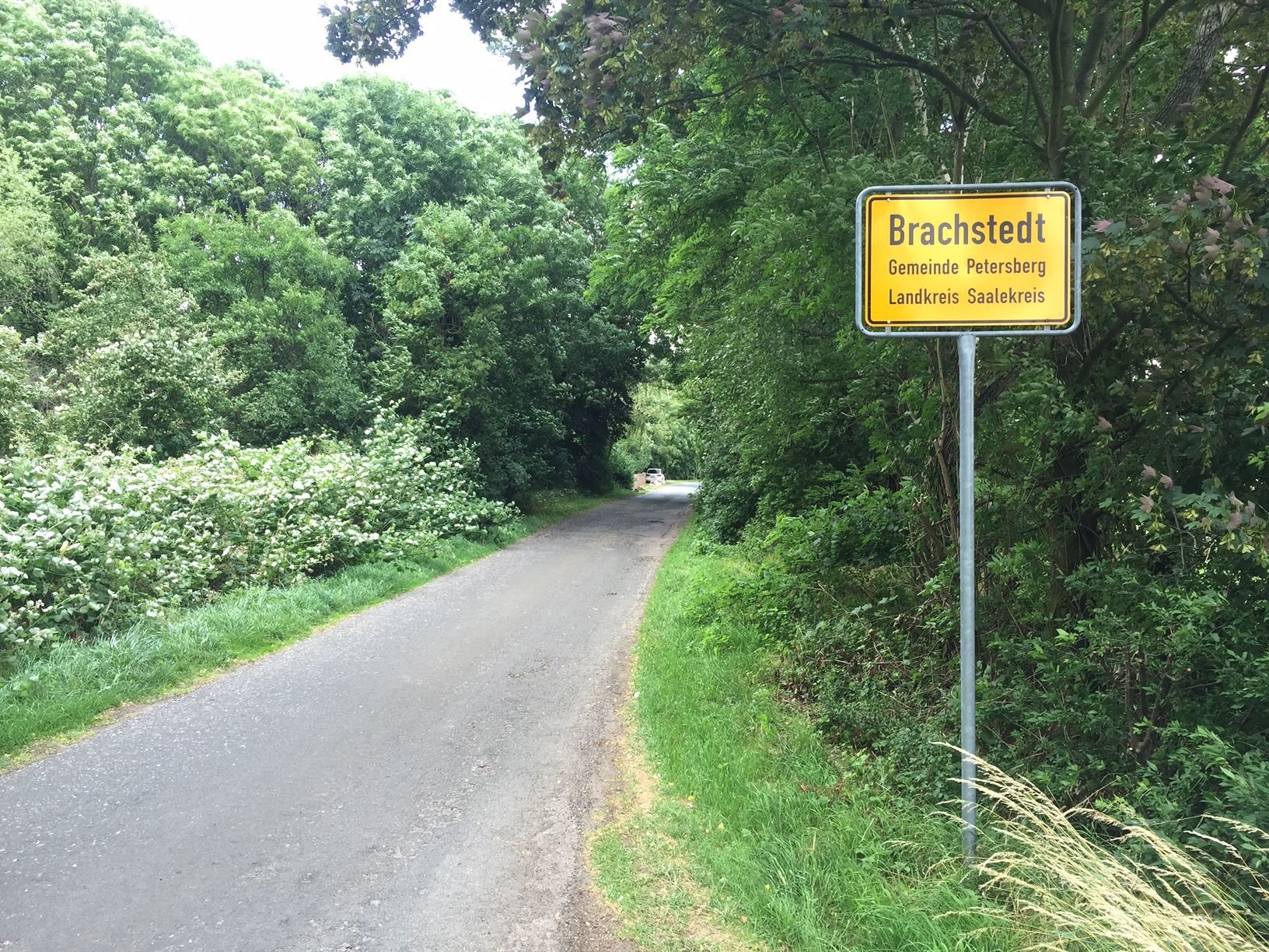 Im Küttener Weg in Brachstedt wurde ein Mädchen misshandelt.