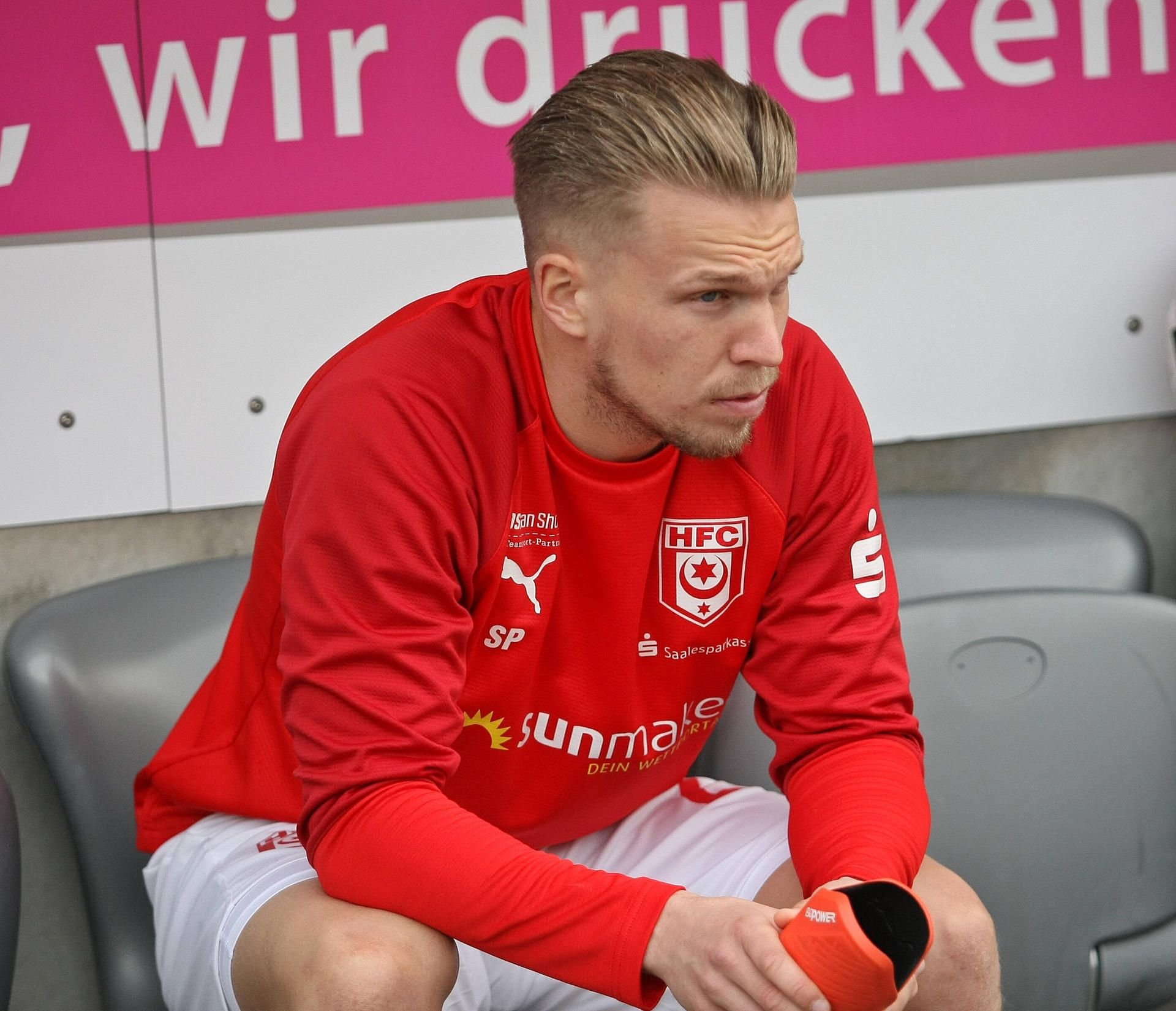 HFC-Verteidiger Janek Sternberg erwischte in Münster nicht seinen besten Tag.