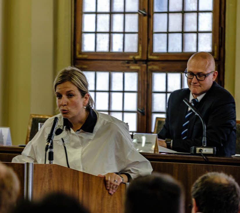 Franziska Buse wird auch in der neuen Legislaturperiode auf dem Podium Platz nehmen und als Vorsitzende das Geschehen im Plenum moderieren.